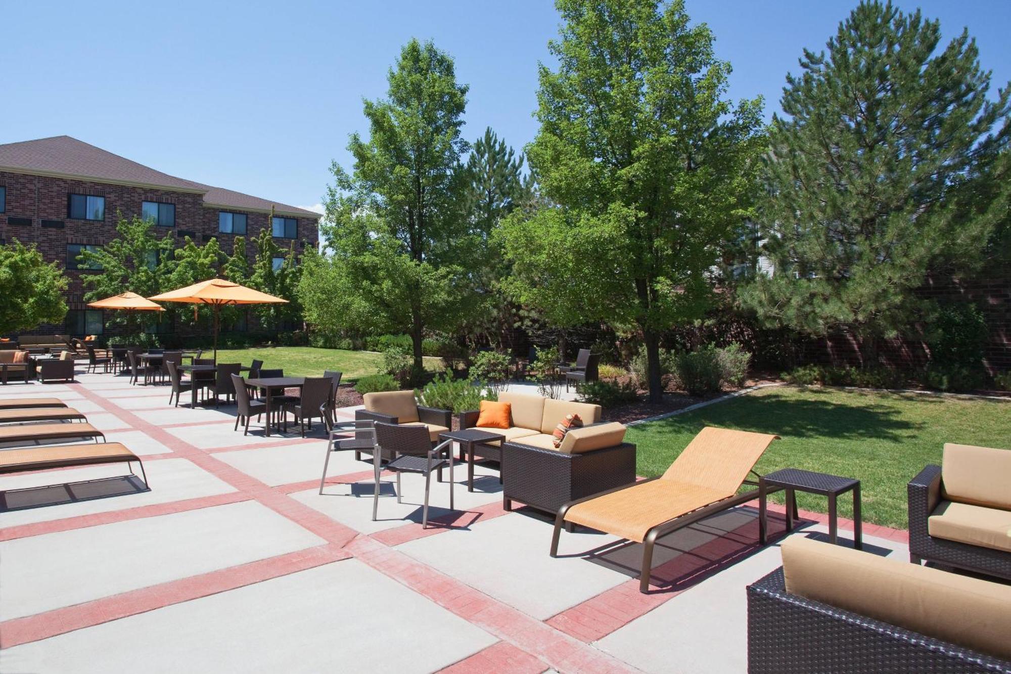 Courtyard Salt Lake City Airport Екстериор снимка